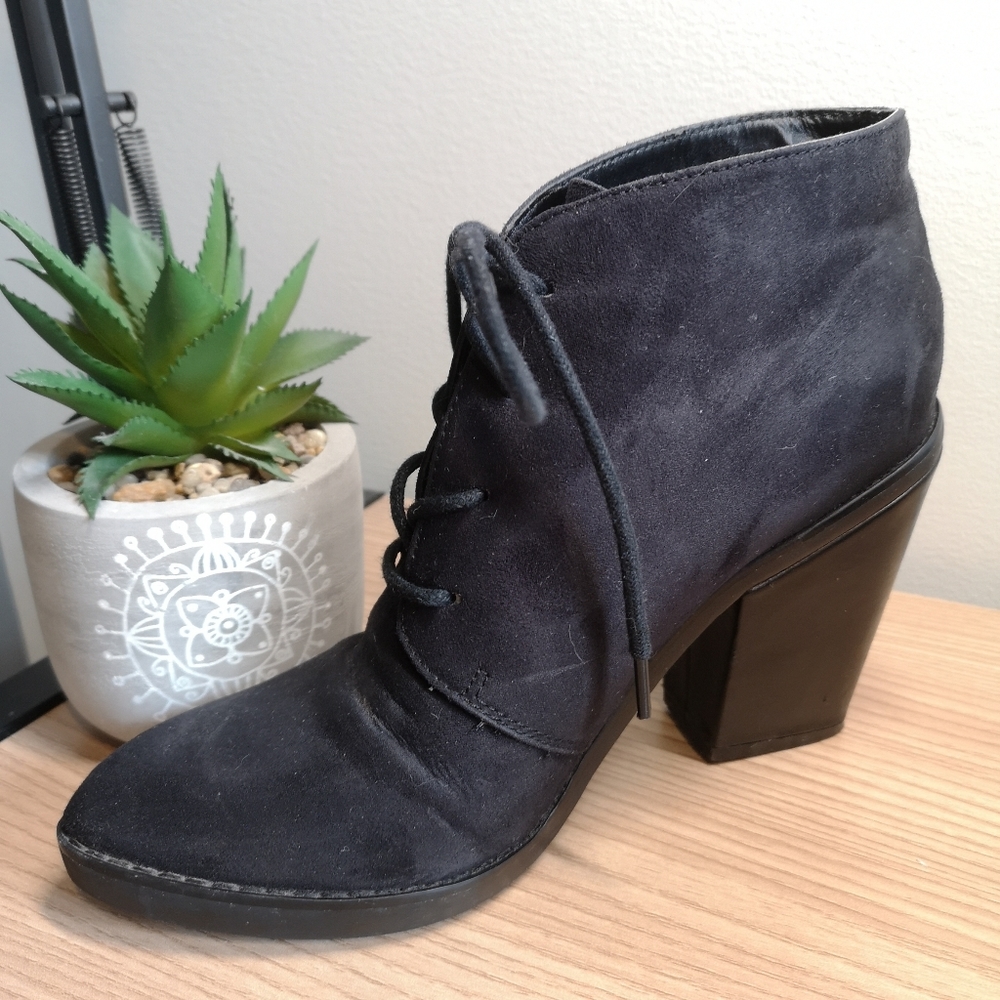 STEVE MADDEN "Jaysoni" Faux Suede Lace Up Ankle Boots Chunky Heels  7.5